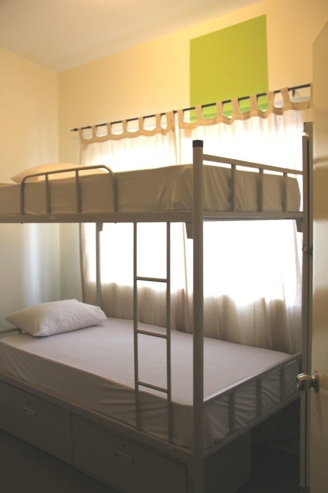 Greendili Backpackers Asrama Singapore